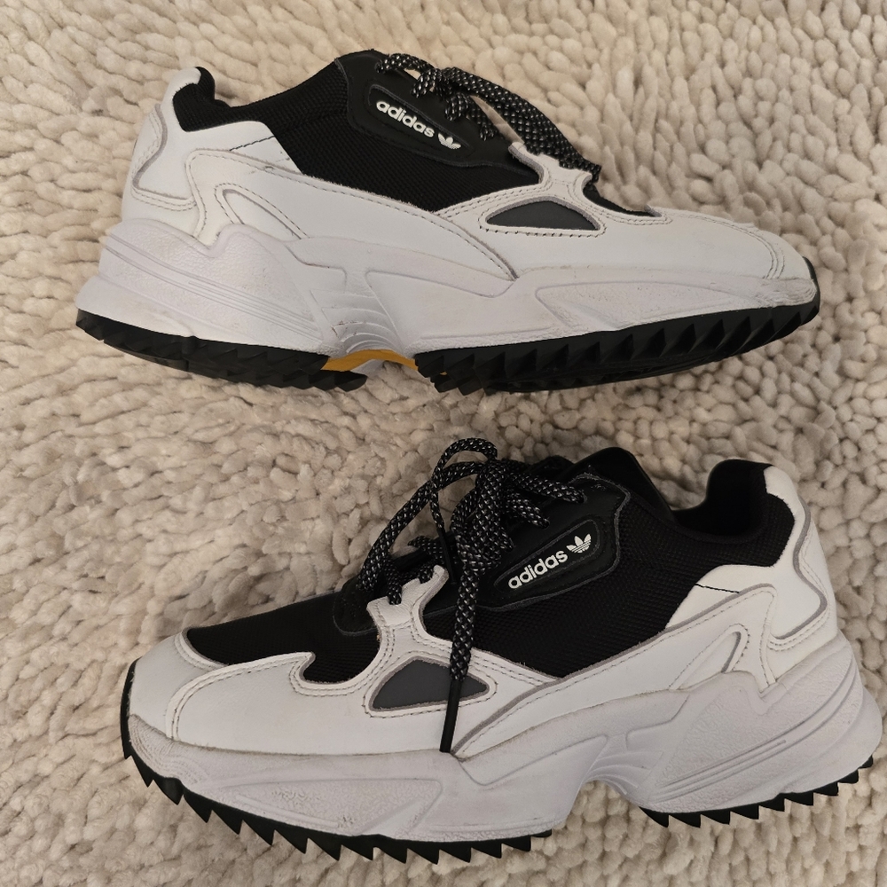 Adidas Womens 5.5W Falcon Trail Oreo Athletic Sneakers